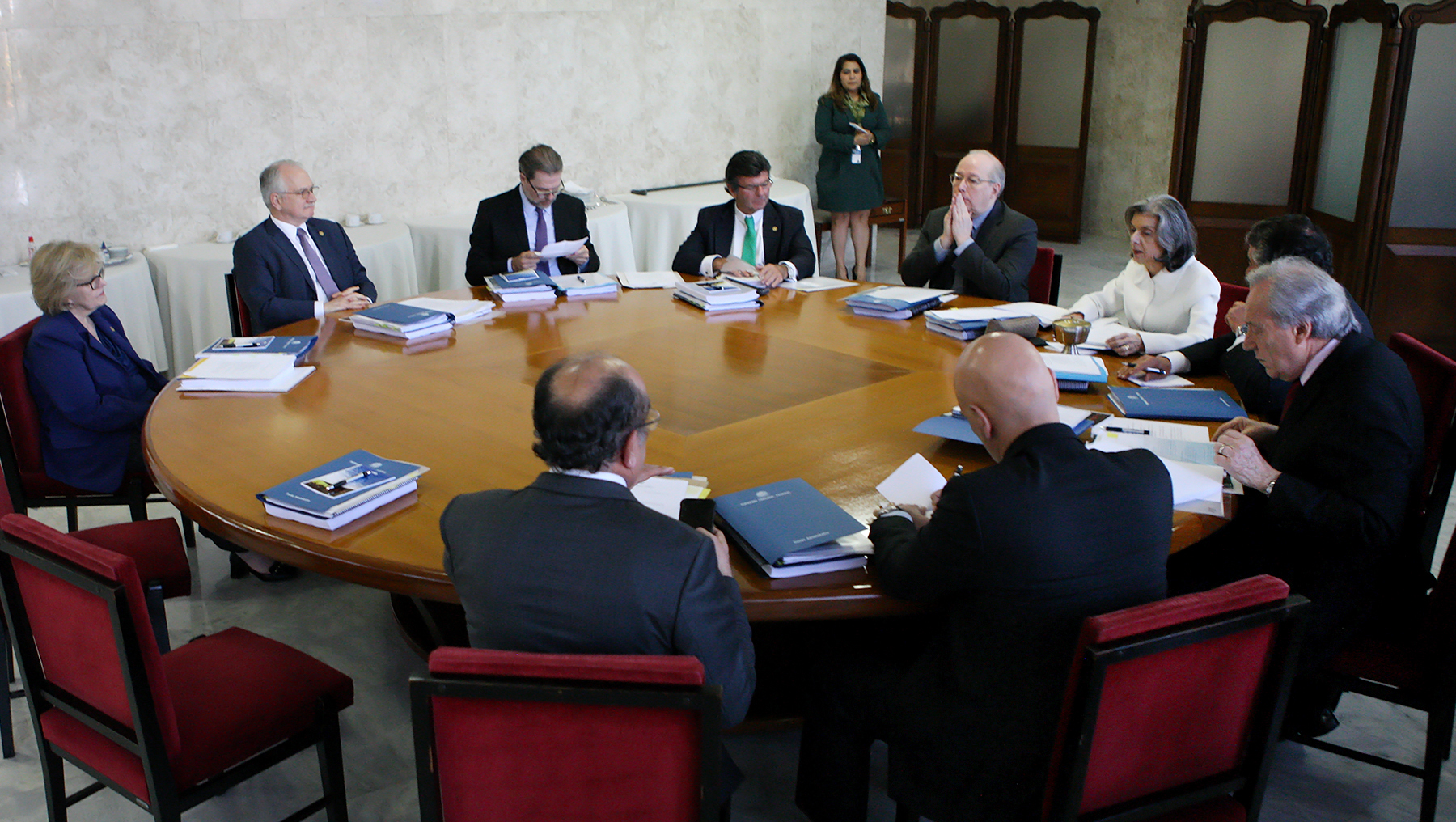 O STF e o mundo do trabalho: reescrevendo a Constituição