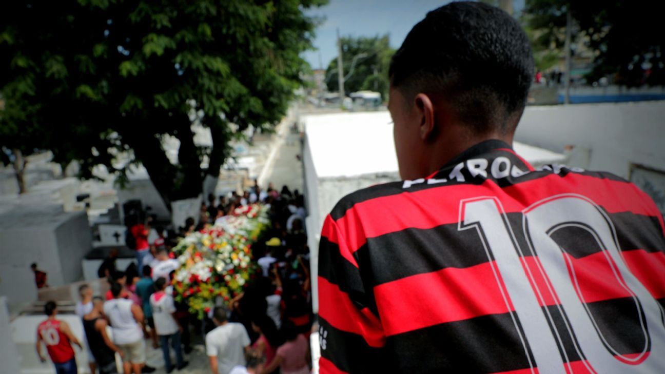 Trabalho infantil no esporte, entre sonhos e chamas