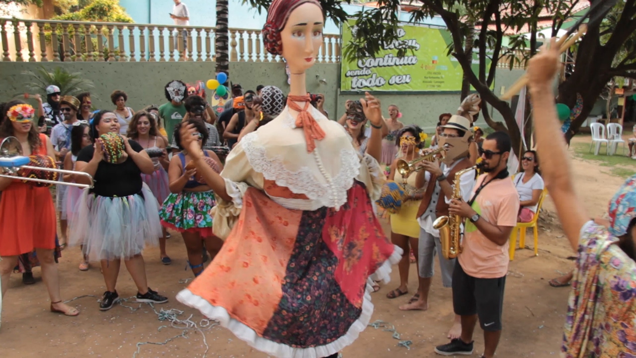 A bailarina Baderna e a história de resistência por trás dessa palavra