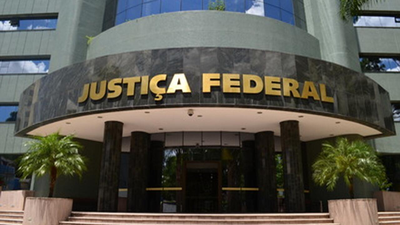 Especialistas analisam consequências jurídicas das mensagens entre Moro e Dallagnol