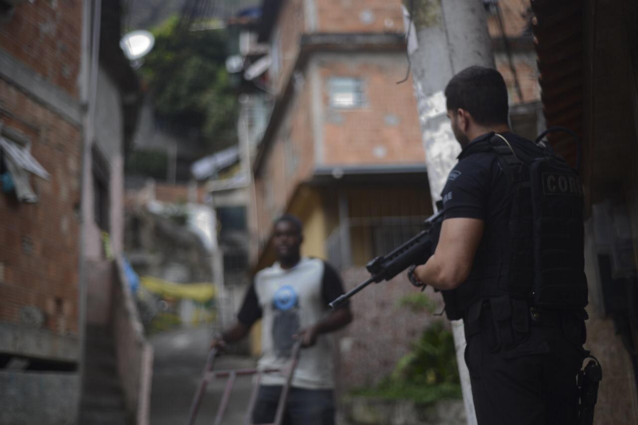 Raça e as políticas de gestão da morte: sobre mortes silenciosas e silenciadas