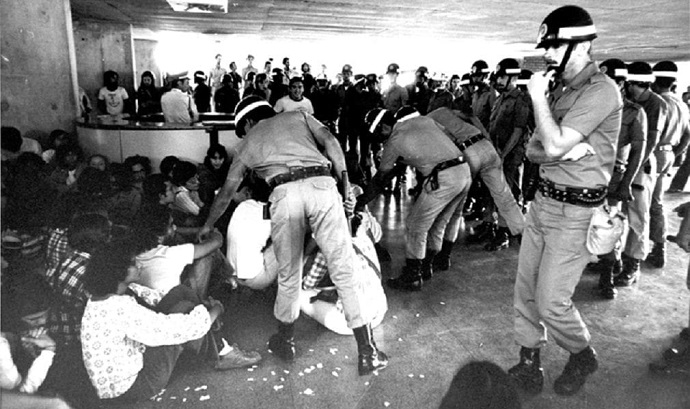 Lembremo-nos de 1977