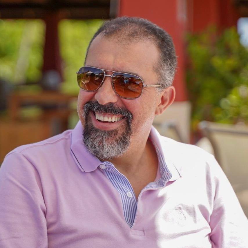 A vida e as letras de Rômulo Moreira